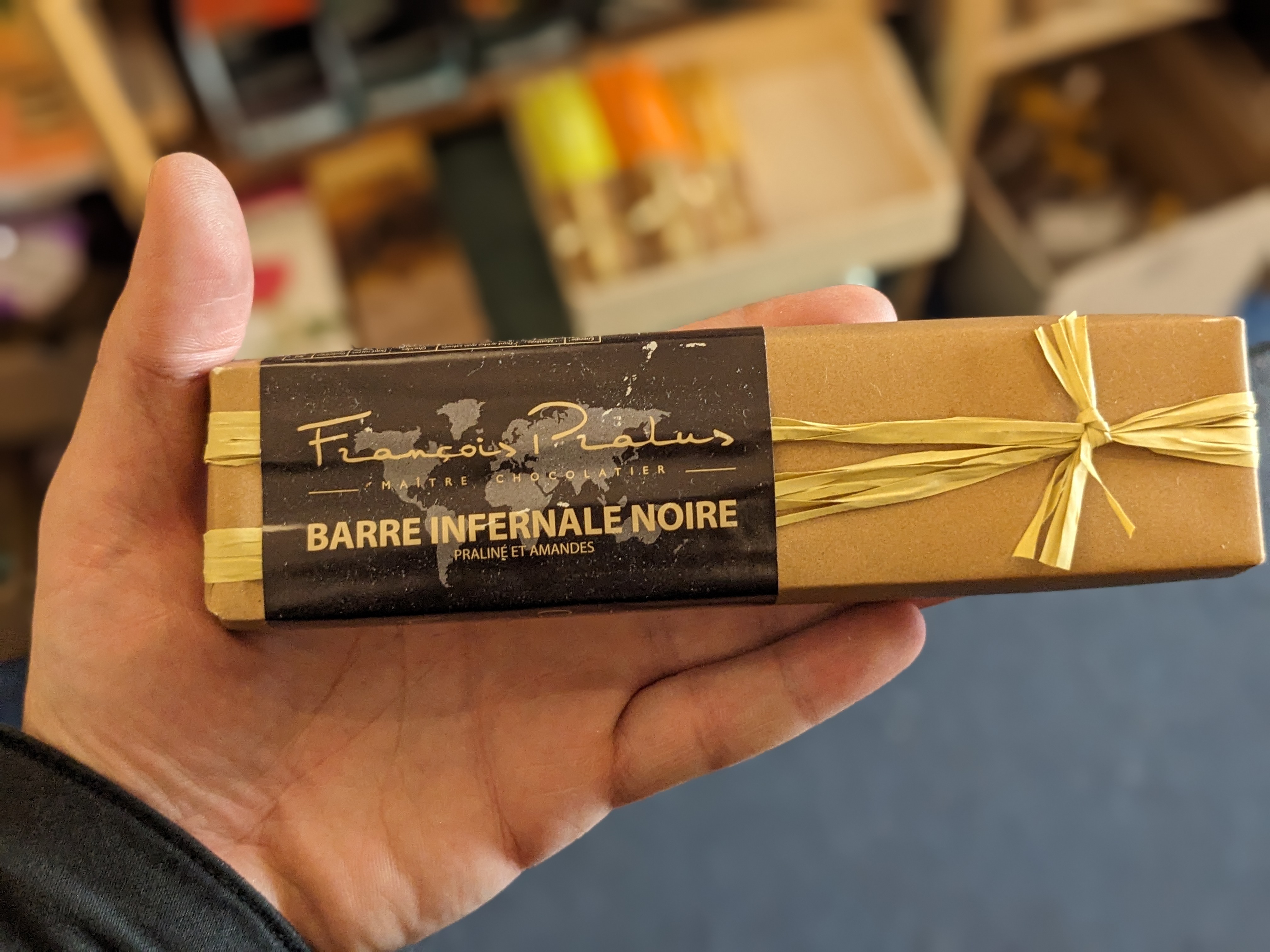 Barre Infernale Noire Praline et Amandes